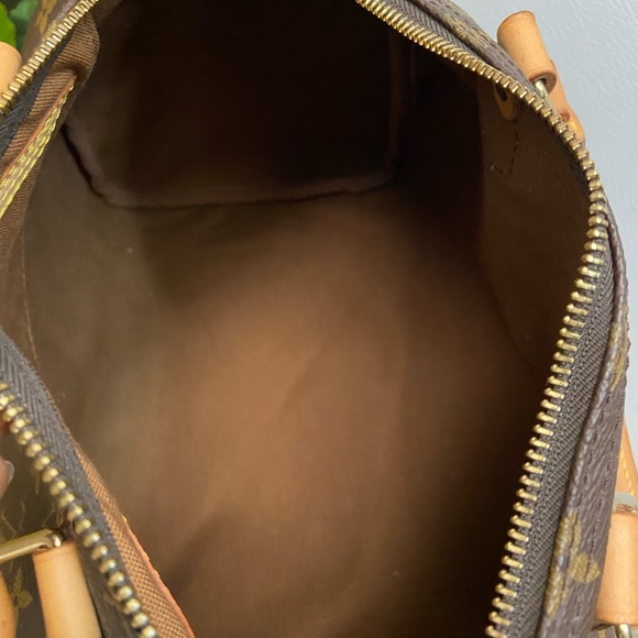 Louis Vuitton Speedy 30 - Picture 9 of 16